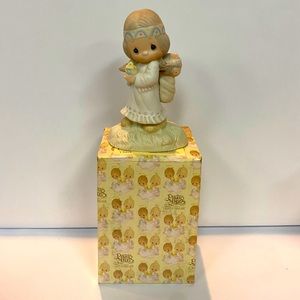 Precious Moments 1977 Love is Kind